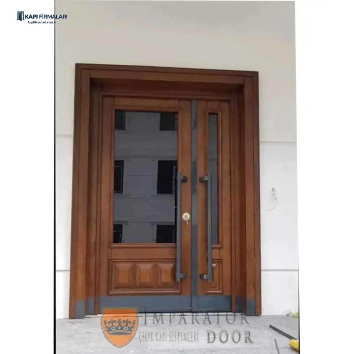 Amasra Ahşap Yüzeyli Camlı Villa Kapısı