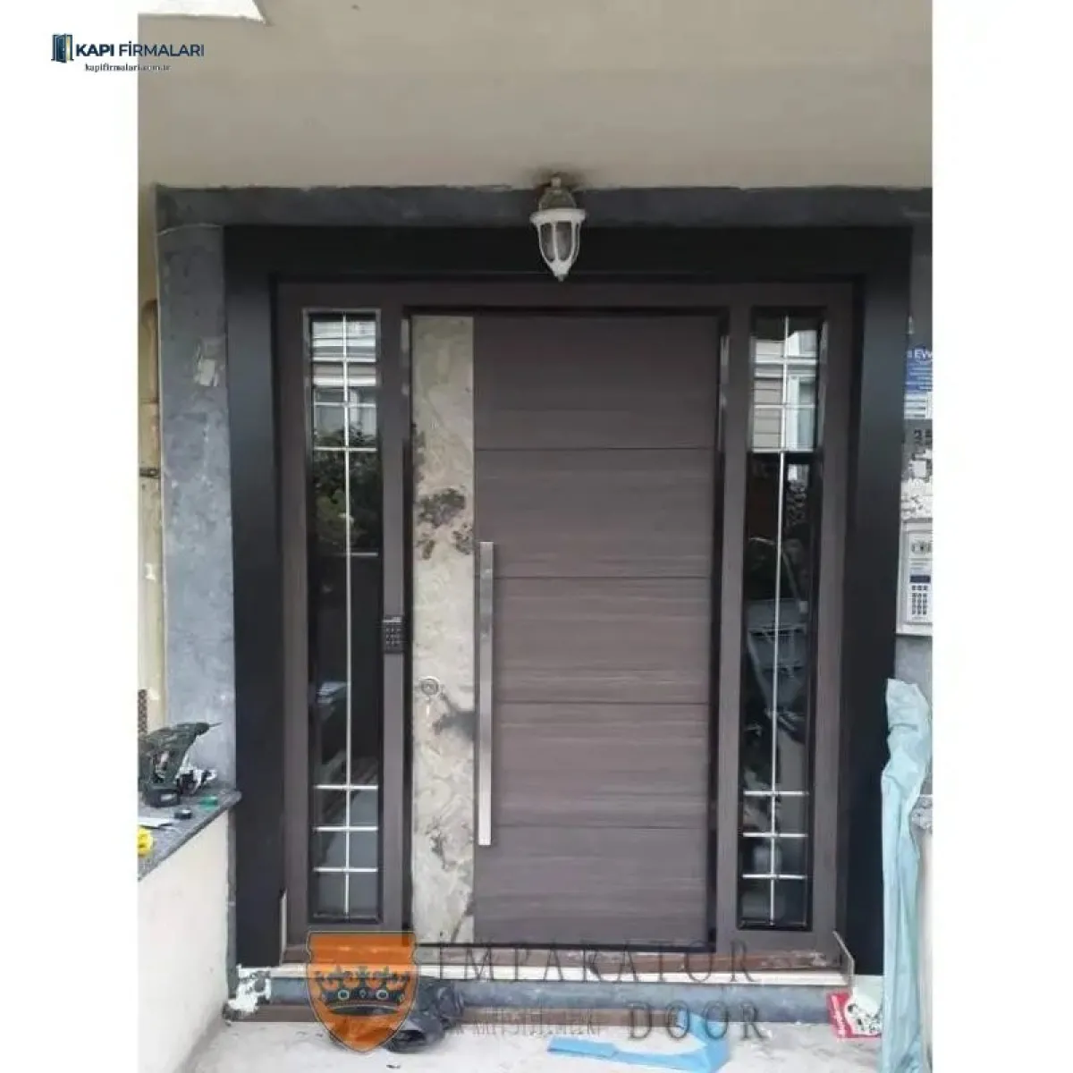 Taş Desen Detaylı Modern Çelik Villa Kapısı