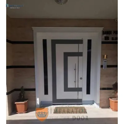 Geometrik Desenli Modern Beyaz Villa Kapısı