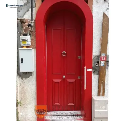 Kemerli Kırmızı Klasik Villa Kapısı