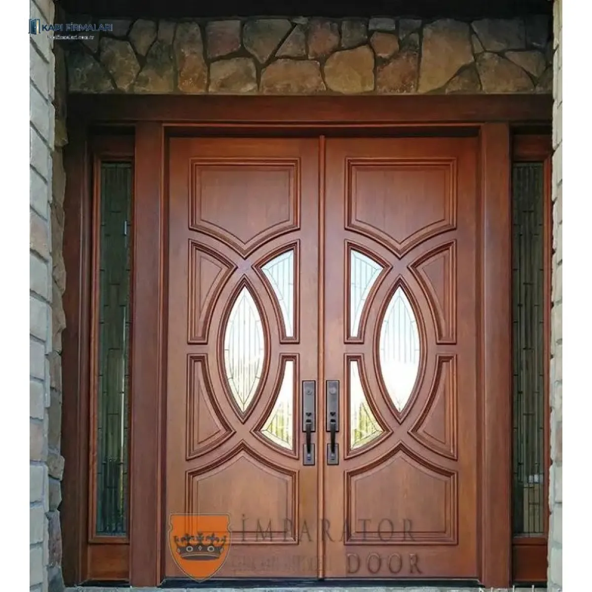 Ege Villaları İçin Model 153: Ahşap Estetiği ve Çelik Güvenliğinin Buluştuğu Villa Kapısı
